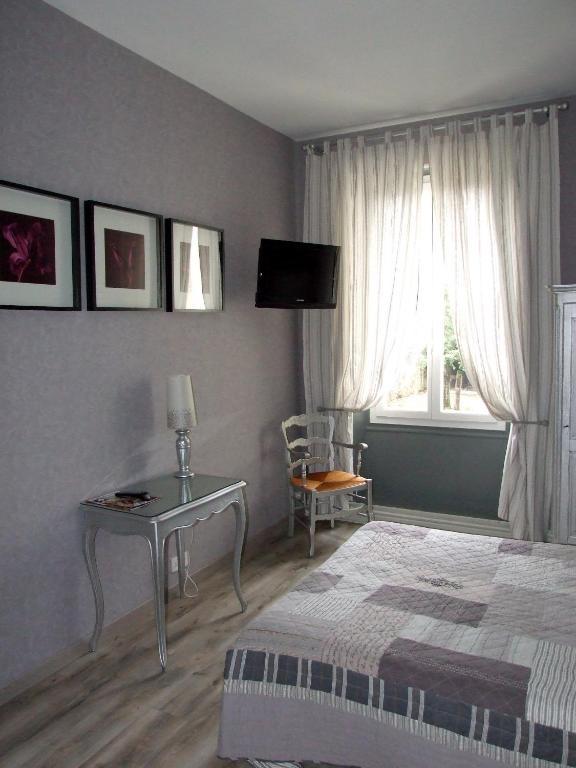 Logis Hotel L'Occitan 2 Etoiles Gaillac Room photo